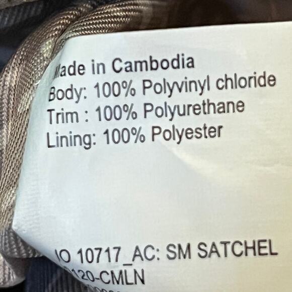 Sakroots women's elephant geometric print purse hand bag. - Picture 8 of 8